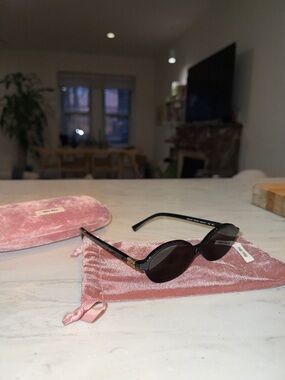 Miu Miu Regard sunglasses